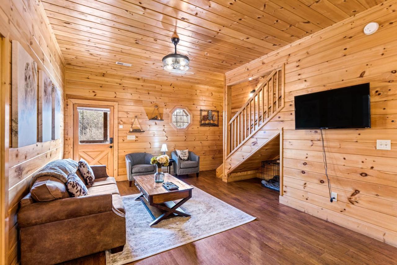 The Sly Fox - Recently Updated/ Ideal Pf Location Pigeon Forge Exteriör bild