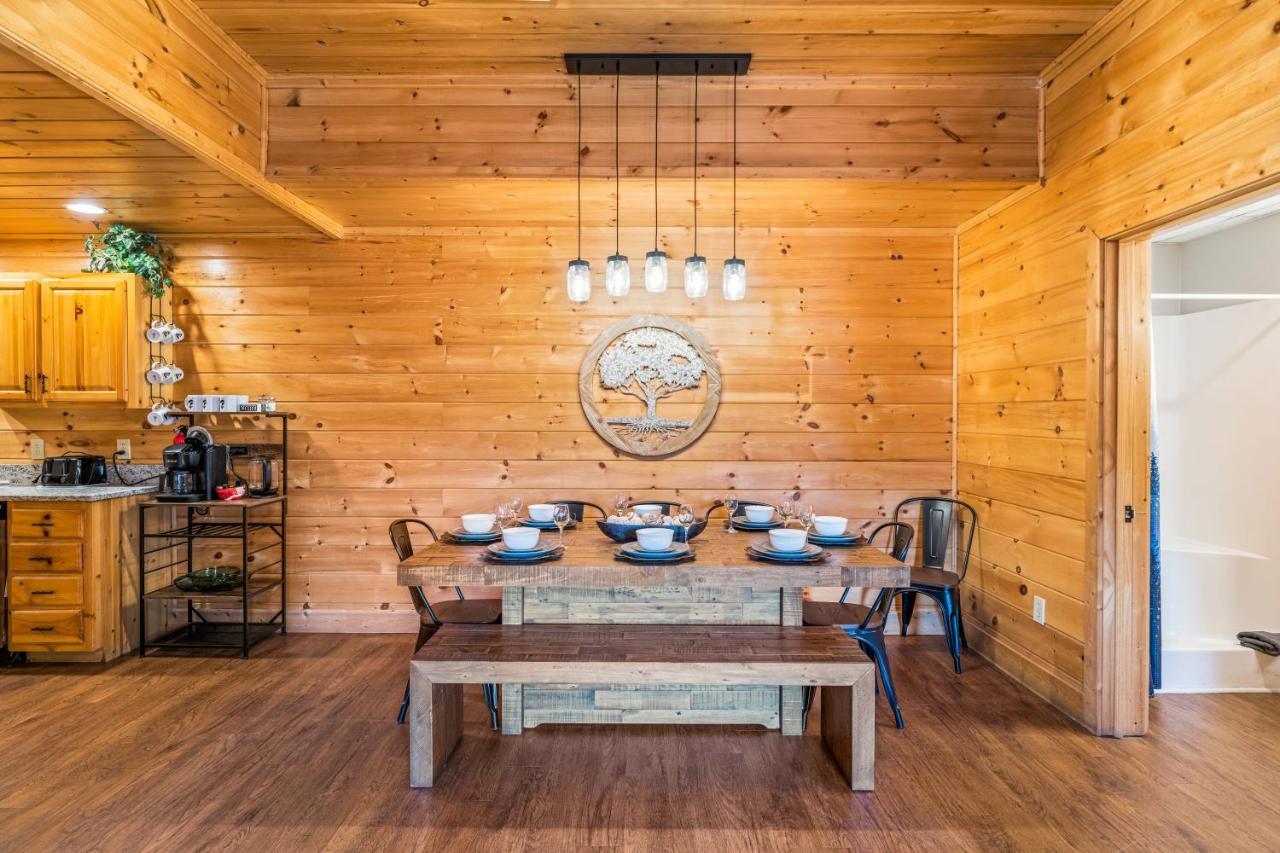 The Sly Fox - Recently Updated/ Ideal Pf Location Pigeon Forge Exteriör bild