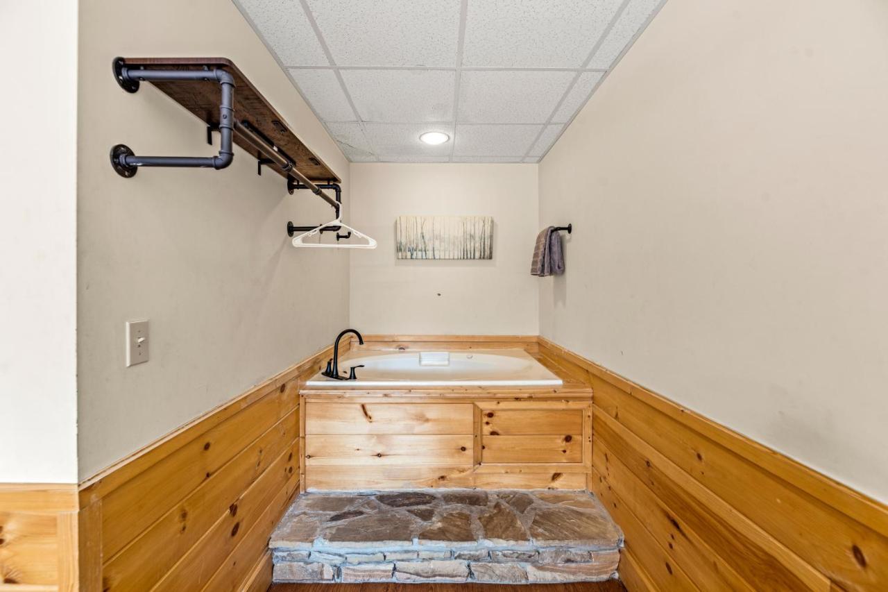 The Sly Fox - Recently Updated/ Ideal Pf Location Pigeon Forge Exteriör bild