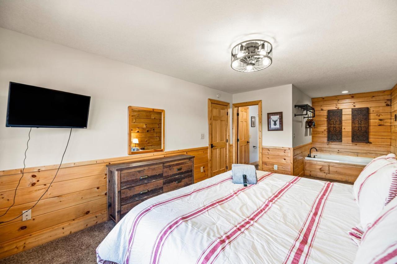 The Sly Fox - Recently Updated/ Ideal Pf Location Pigeon Forge Exteriör bild